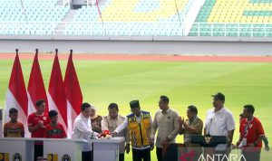 Prabowo dorong kerja sama klub dan swasta setelah resmikan 17 stadion