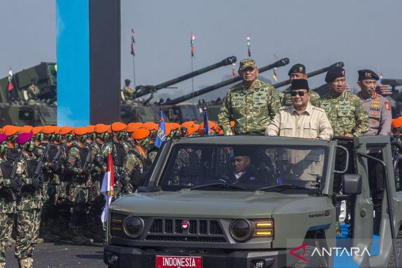Upacara Gelar Pasukan Operasional dan Kehormatan Militer