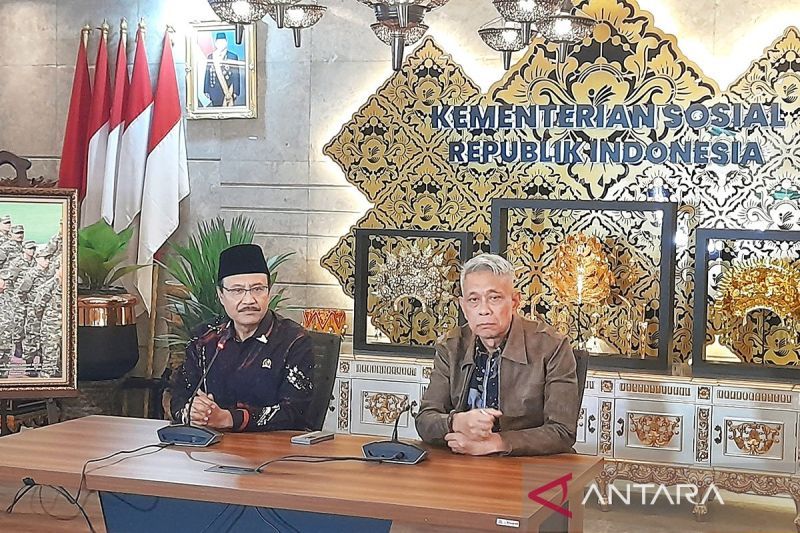 Mensos: 39 dapur umum belanja Rp2 miliar buat pengungsi banjir Sumatra