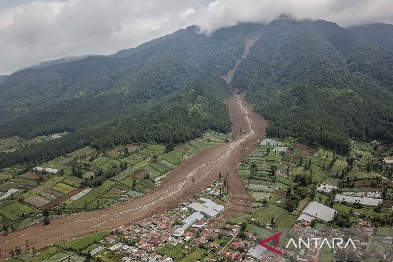 Badan Geologi: Longsor Cisarua kombinasi geologi purba-air tanah jenuh