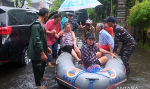 Hujan deras 4 hari beruntun, banjir rendam permukiman di Denpasar