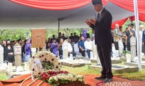 Juwono Sudarsono dimakamkan secara militer di TMP Kalibata