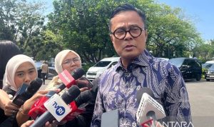 Prabowo panggil Airlangga, Purbaya hingga Dony Oskaria ke Istana