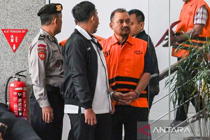 KPK tetapkan anggota Polri jadi tersangka pemerasan Bupati Pemalang