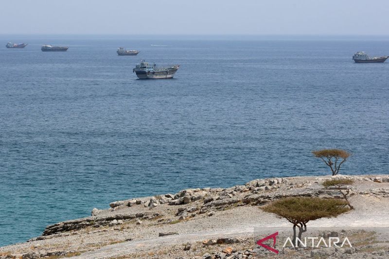 Inggris, Prancis tolak patroli Selat Hormuz sebelum gencatan tercapai