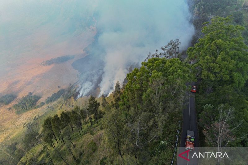 Pemerintah siapkan OMC percepat pemadaman karhutla di Gunung Bromo