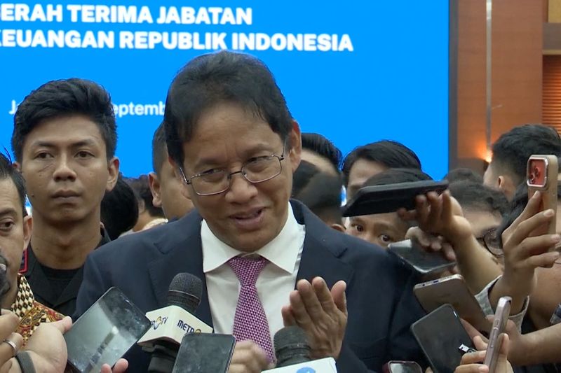 Dicopot dari jabatan Menkeu, Purbaya tepis isu gesekan internal