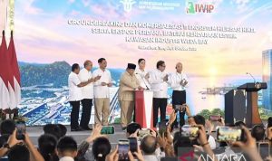 Prabowo luncurkan ekspor perdana baterai EV dan 11 proyek di IWIP