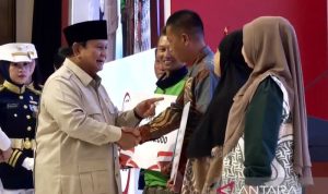 Prabowo serahkan Rp53,15 triliun kredit produktif untuk 2 juta lebih debitur